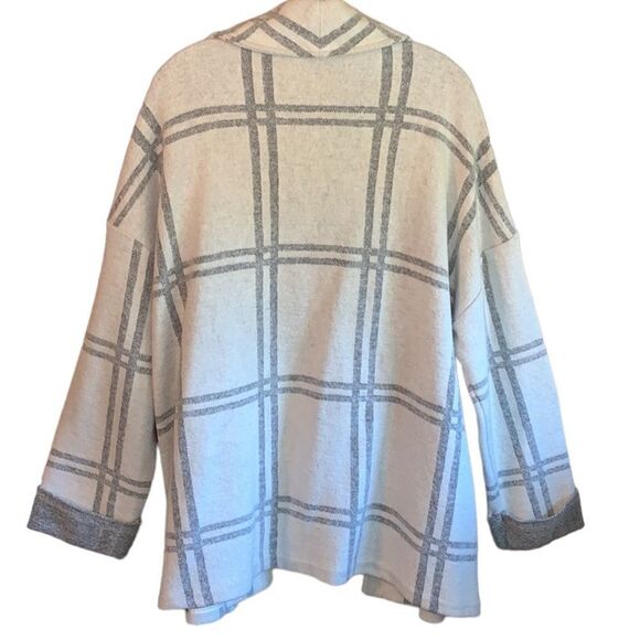 Adrienne Vittadini Cream and Gray Open Front Coat Sweater-Oversized - Size Large - Picture 4 of 9